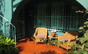 La Casona Azul